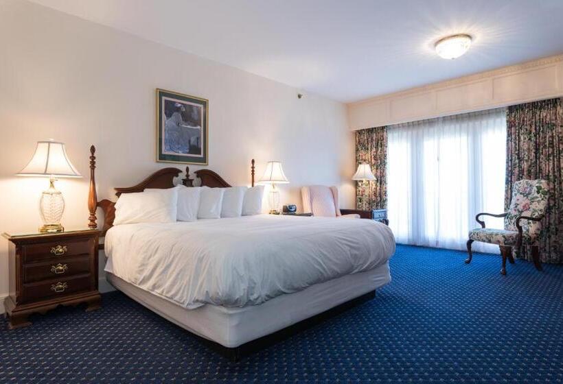 Номер Deluxe Кровать Кинг, Bluenose Inn   Bar Harbor