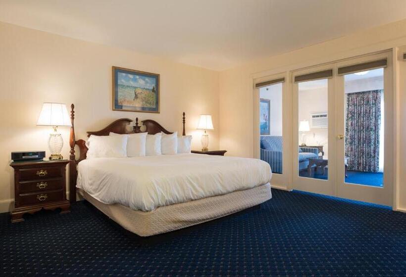 Suíte Cama King, Bluenose Inn   Bar Harbor
