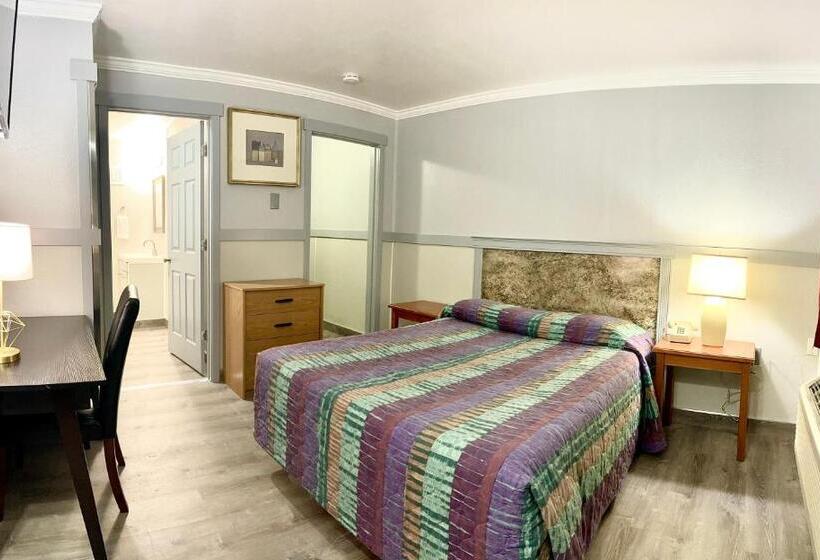 Студия Стандарт, Emerald Best Motel