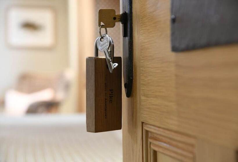 Номер Deluxe, The Bell At Ramsbury