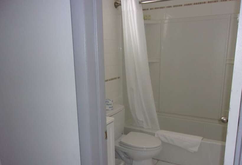 Номер Стандарт, Capri Motel