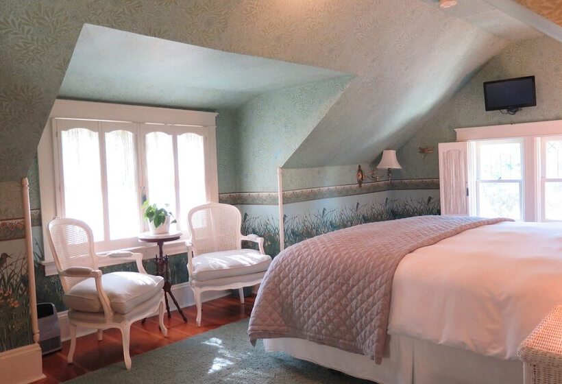 디럭스 룸, Calderwood Inn