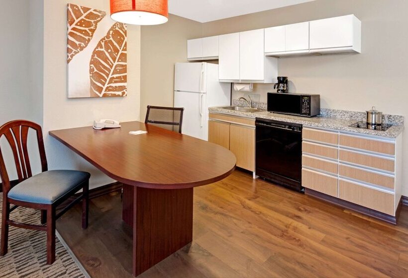 Mozgáskorlátozott Suite, Mainstay Suites Chicago Schaumburg