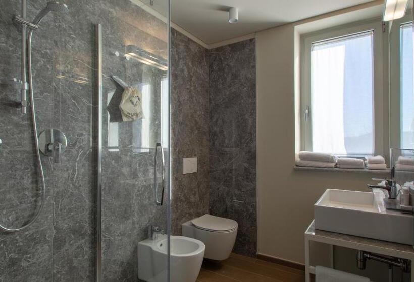 Президентский Люкс, Atmosfera Apartments & Suites