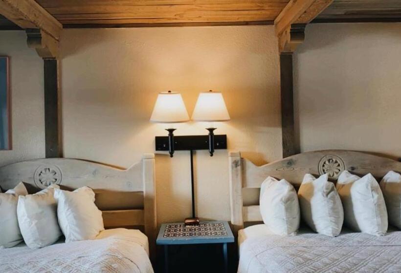 Номер Стандарт, Chama Trails Motel
