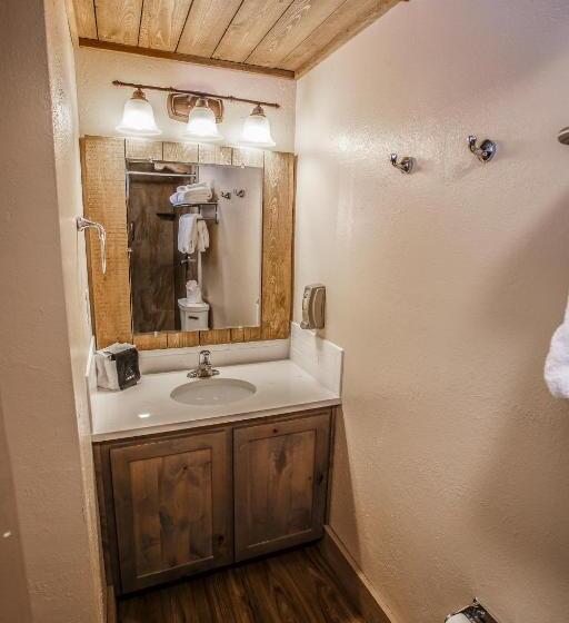 Номер Стандарт, Chama Trails Motel