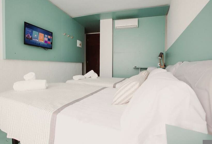 Номер Стандарт Вид на Море, Subup Hostel