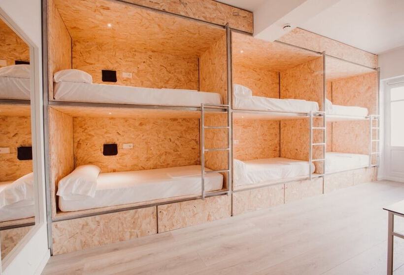 Номер Стандарт, Subup Hostel