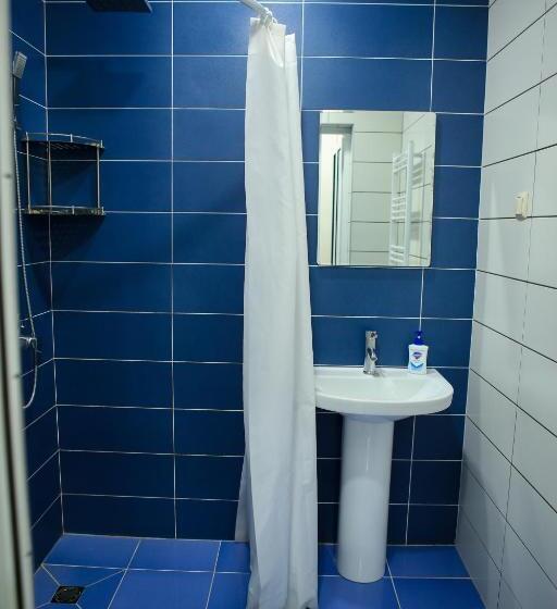 اتاق لوکس با تخت بزرگ, Gyurji Home   Guest House In Gyumri