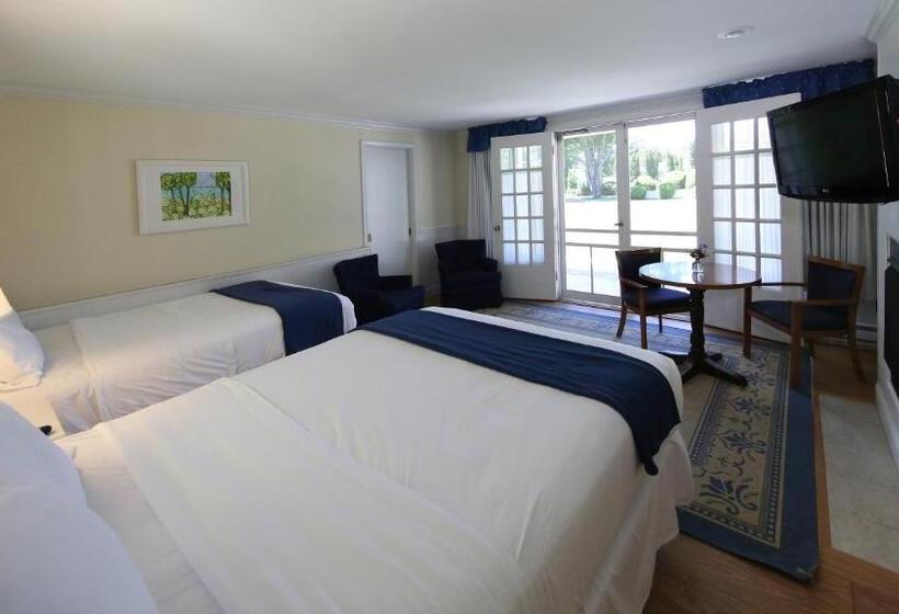 Люкс Премиум, Colonial Inn Harbor Springs