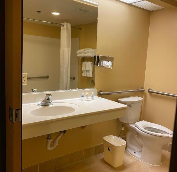 Люкс Кровать Кинг, Comfort Inn Marina On The Monterey Bay