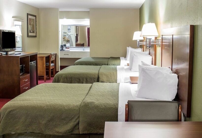 Номер Стандарт 2 Двуспальные Кровати, Quality Inn Selma   Smithfield