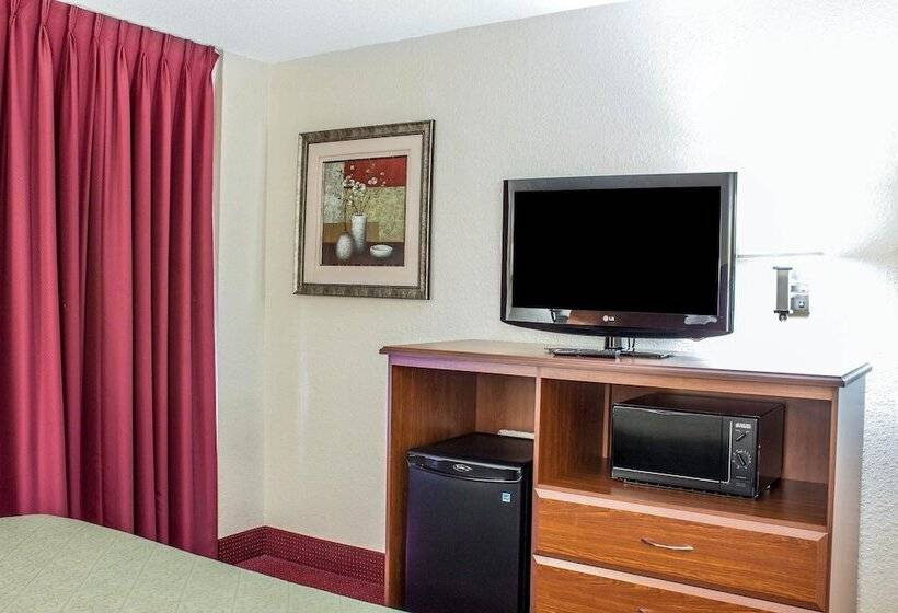 Люкс, Quality Inn Selma   Smithfield
