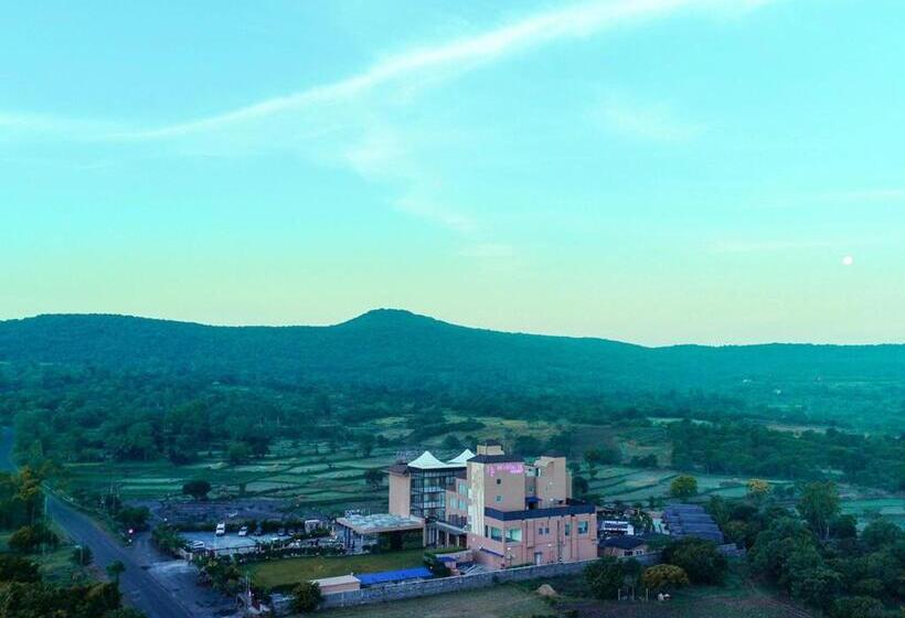 اتاق سوپریور, Regenta Resort Belagavi