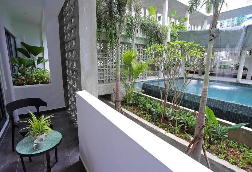 Люкс, Baitong Hotel & Resort Phnom Penh
