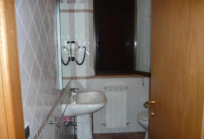 Quarto Estandar, Affittacamere Albafiorita