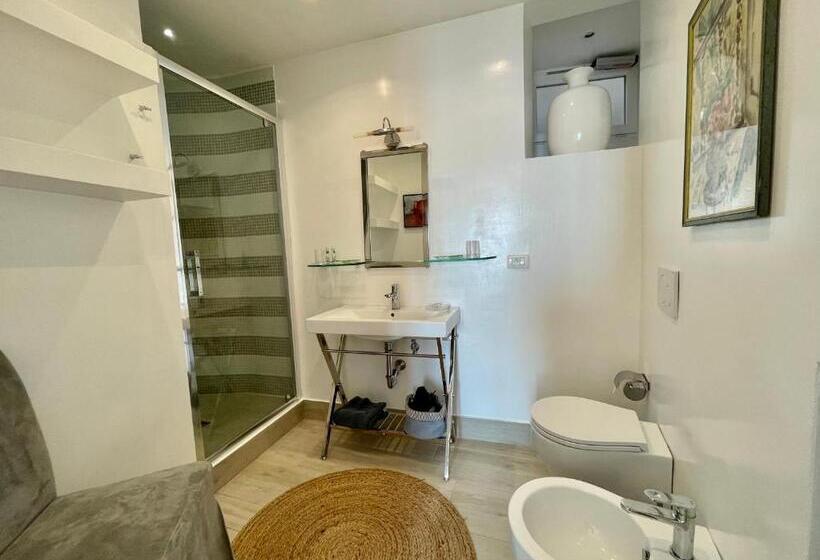Deluxe Suite Sea View, Les Lilas