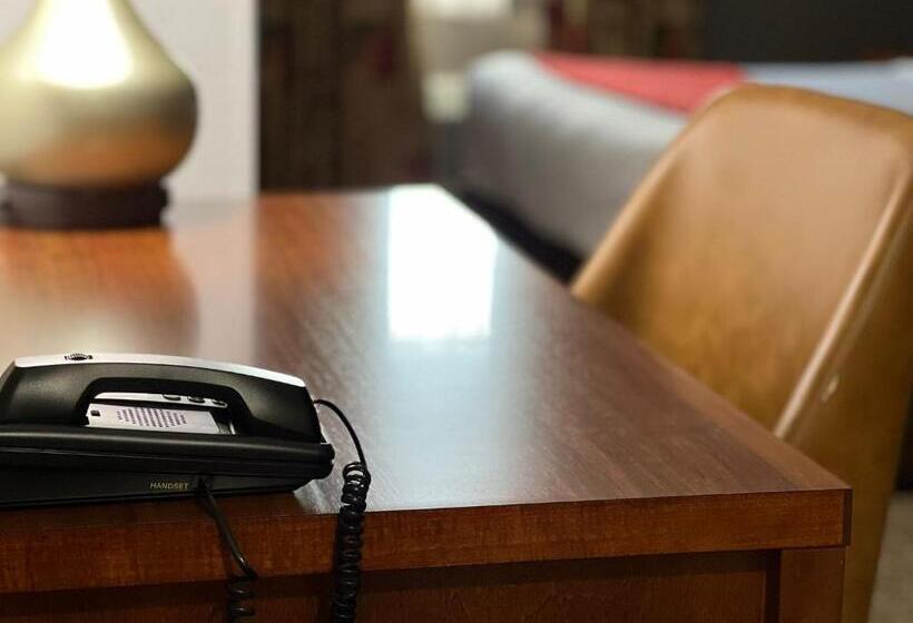 سوییت, Comfort Suites Louisville East