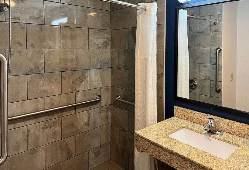 سوئیت برای معلولان, Comfort Suites Louisville East