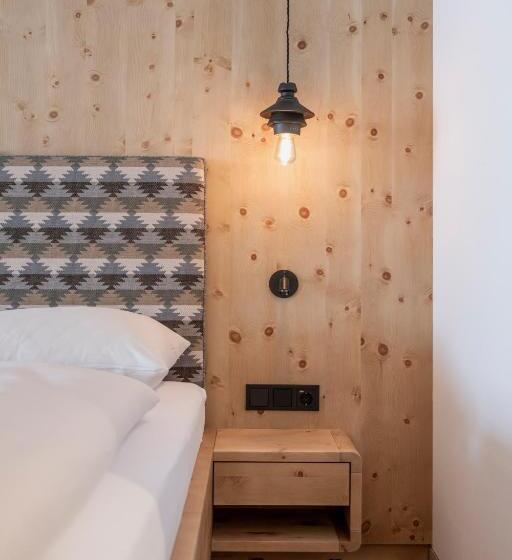 스탠다드 스튜디오, Apparthotel Zirbenhof