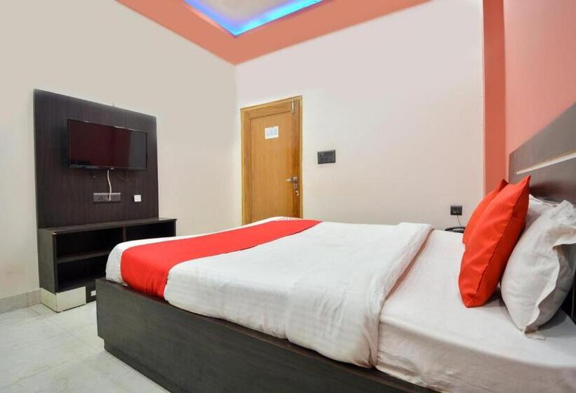 三人经典房间, Oyo 28000  Shivay Residency