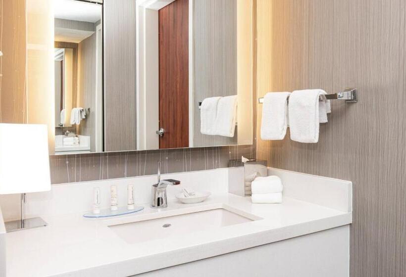 Quarto Standard Cama King, Courtyard By Marriott Bloomington