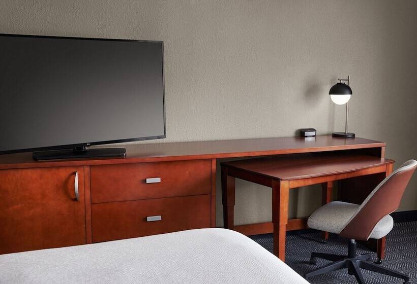 带2个双人床的标准工作室, Courtyard By Marriott St. Louis Downtown West