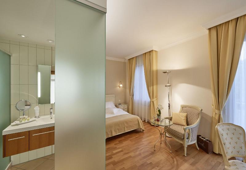 Standard-huone King-vuode, Crowne Plaza Springfield Convention Center, An Ihg