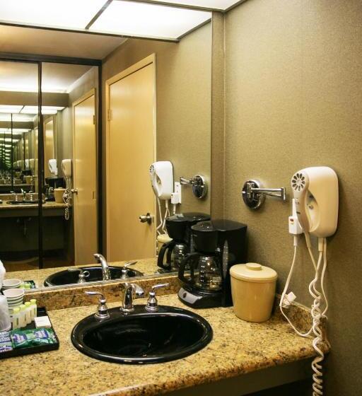 패밀리 스위트, La Crystal Hotel  Los Angeles Long Beach Area