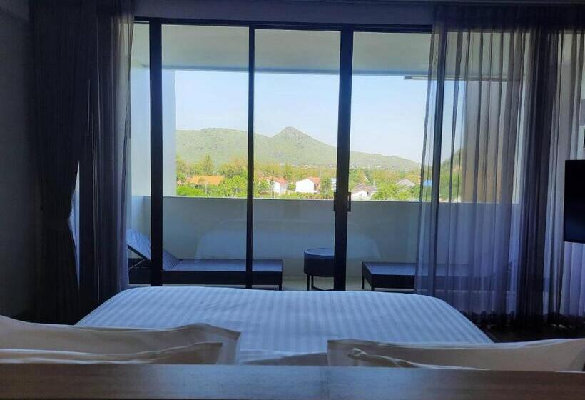 풀장 전망 스위트, Isanook Resort & Suites Hua Hin
