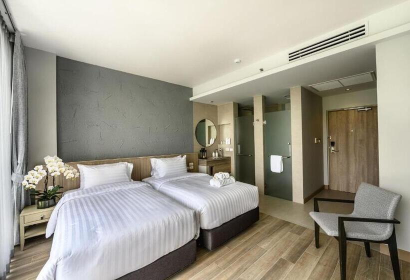 스탠다드 스튜디오, Isanook Resort & Suites Hua Hin