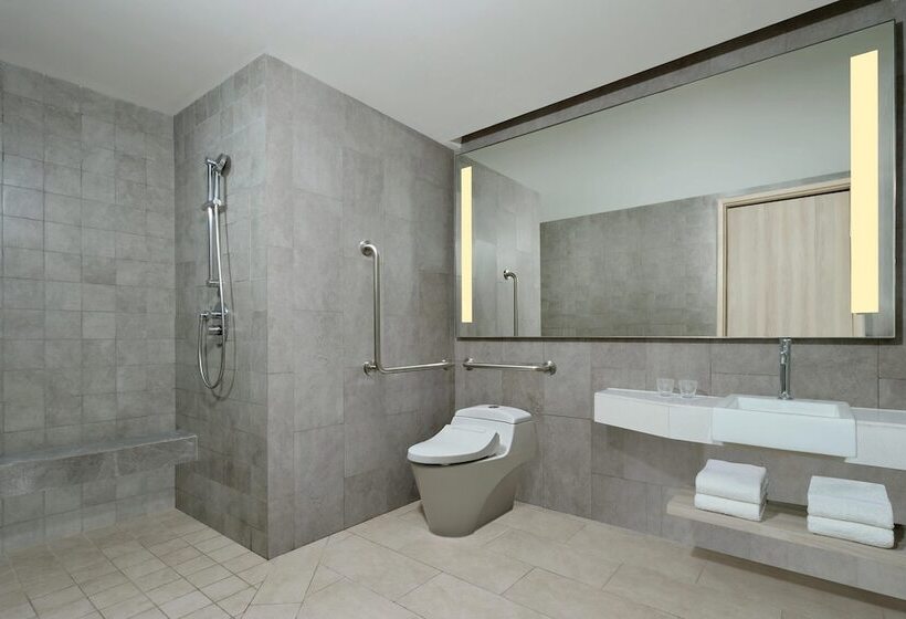 اتاق پرمیوم, Four Points By Sheraton Surabaya, Pakuwon Indah