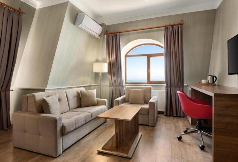 스위트 킹사이즈 침대, Ramada By Wyndham Van