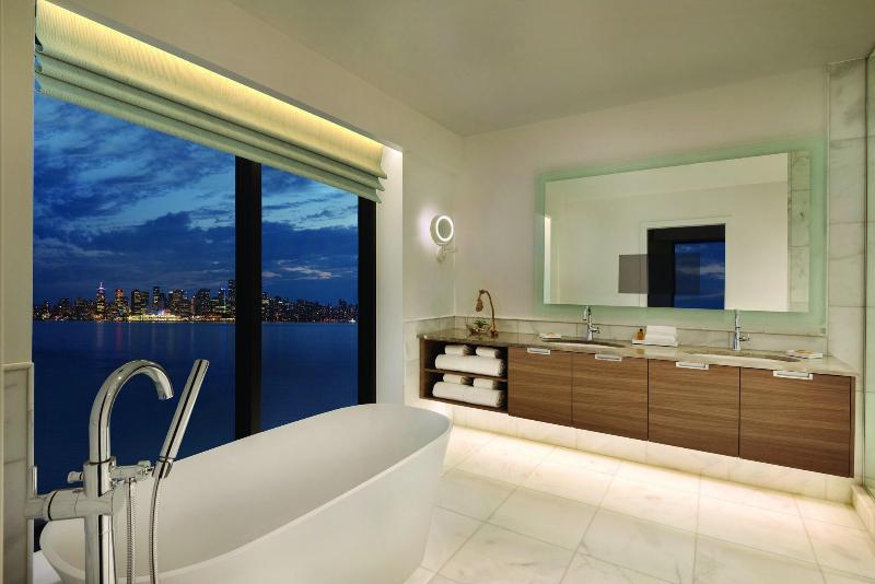 Люкс Кровать Кинг, Seaside Hotel North Vancouver