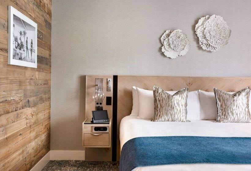 Номер Deluxe, Seaside Hotel North Vancouver
