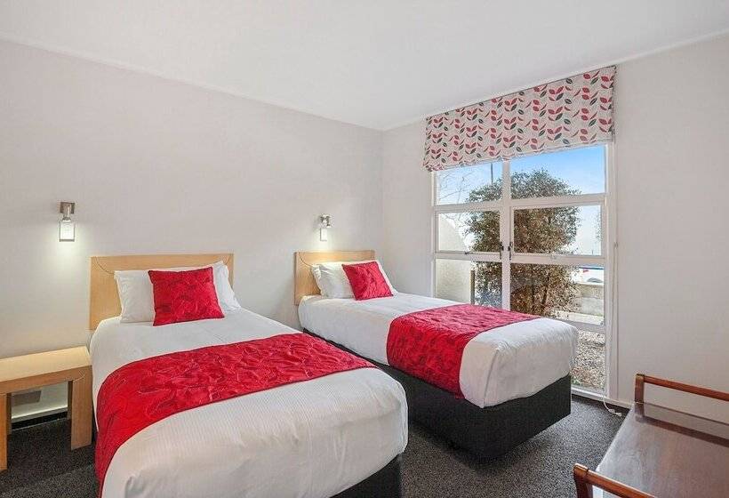 Апартаменты 2 Спальни, The Village Resort