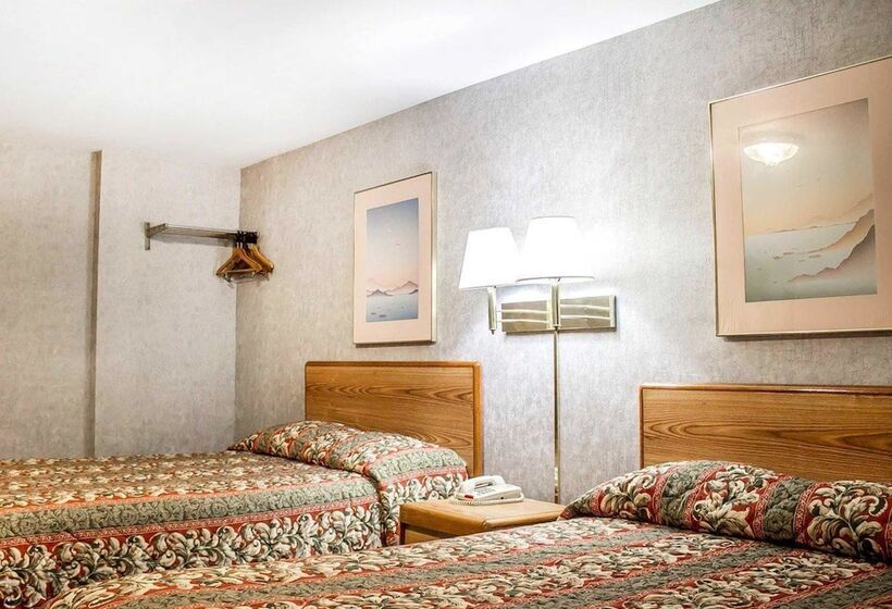 스탠다드 룸 더블 침대 2개, Rodeway Inn Moosic  Scranton