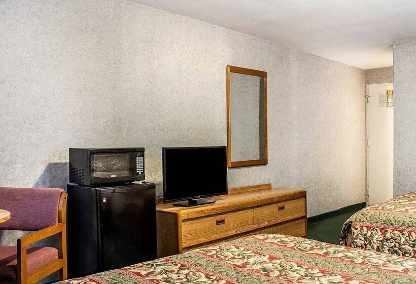 스탠다드 룸 더블 침대 2개, Rodeway Inn Moosic  Scranton