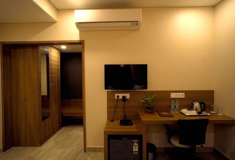 اتاق لوکس, Shree Kanha Residency