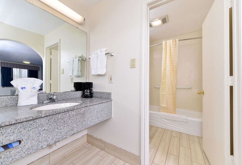 套房, Americas Best Value Inn And Suites Houston/northwest Brookhollow