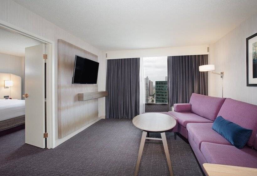 适合残疾人士使用的套间, Crowne Plaza Kansas City Downtown, An Ihg