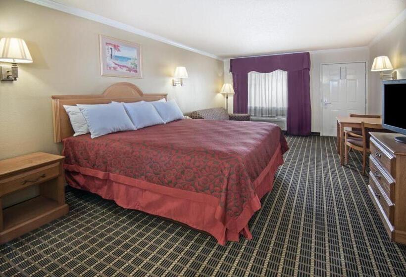 Стандартный Номер Кровать Кинг, Days Inn By Wyndham San Antonio Interstate Hwy 35 North