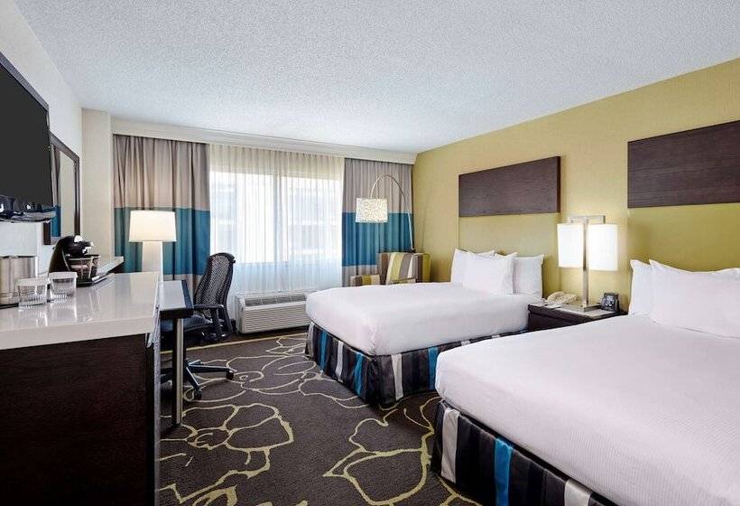 Номер Стандарт 2 Двуспальные Кровати, Doubletree By Hilton Charlotte Uptown