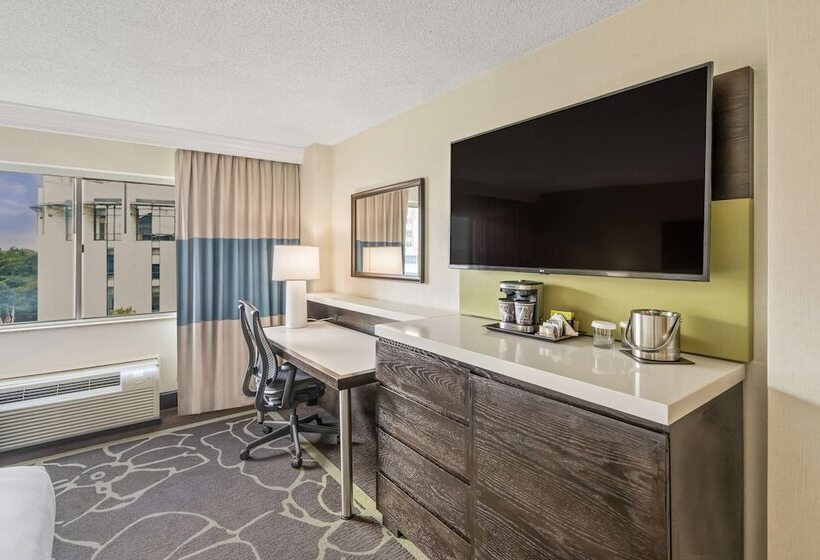 Номер Стандарт 2 Двуспальные Кровати, Doubletree By Hilton Charlotte Uptown