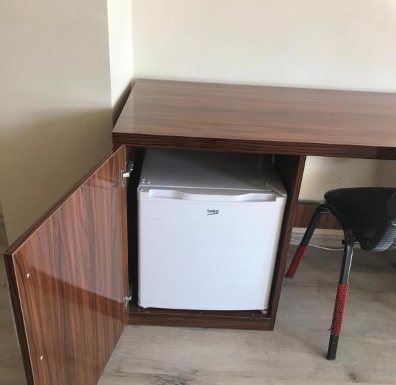 Quarto Estandar Individual, Gunes Otel