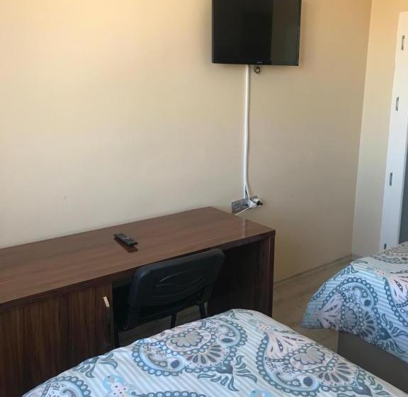 Quarto Estandar, Gunes Otel