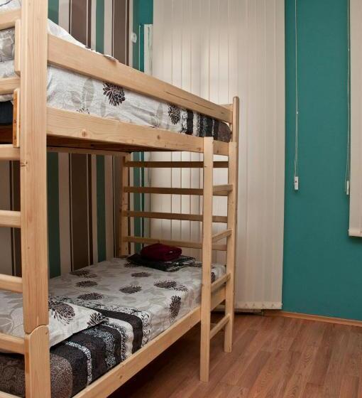 共用房间的床, Hostel Mostel Hub Rooms And Apartments
