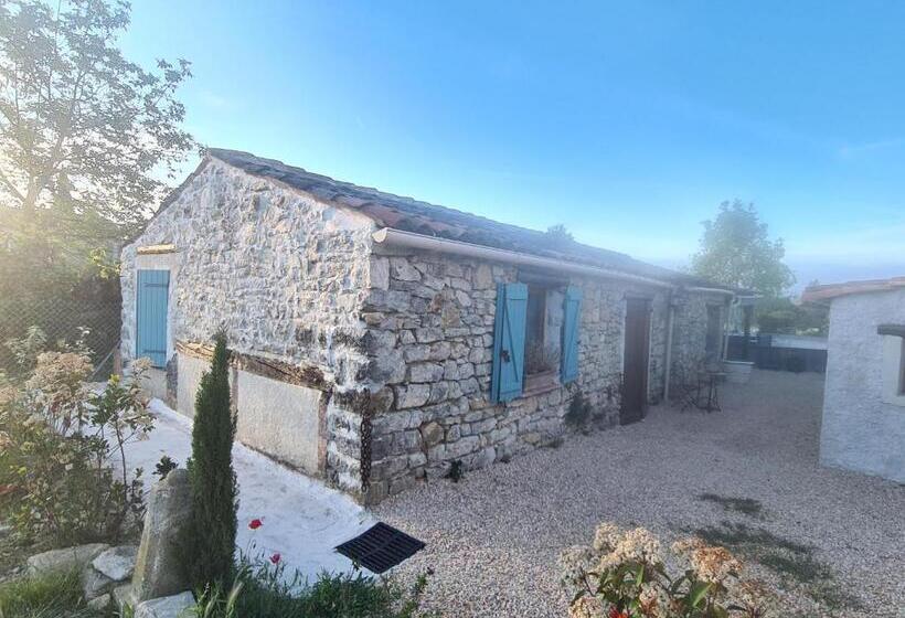 Номер Стандарт Вид на Город, La Ferme Constantin