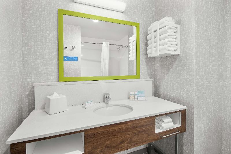 스탠다드 룸 킹사이즈 침대, Hampton Inn Odessa Trinity