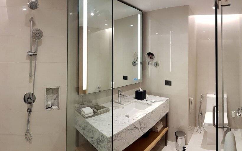 스탠다드 발코니 룸, Hyatt Regency Dharamshala Resort